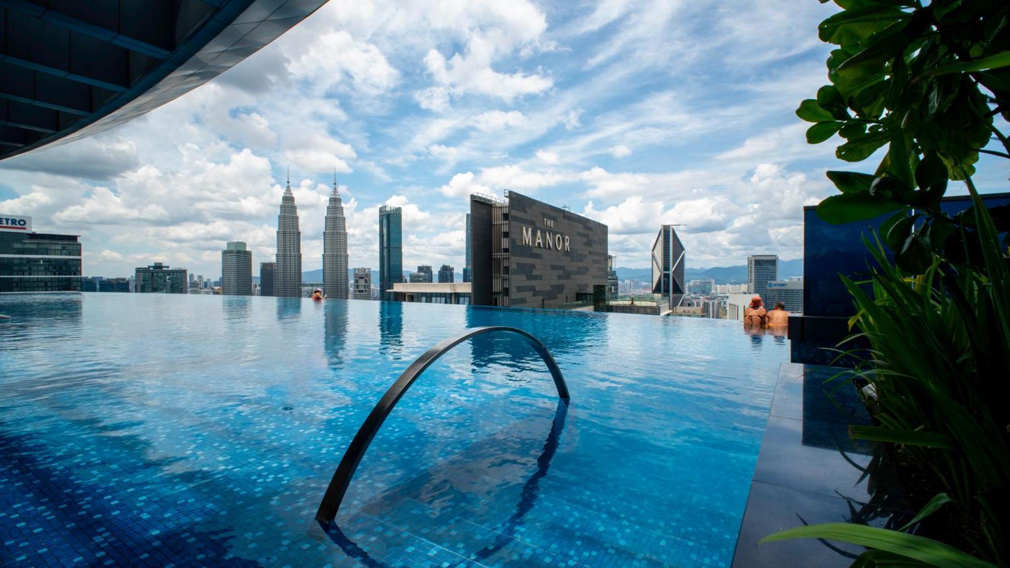 Moonway Suites At Eaton Klcc Куала Лумпур Екстериор снимка